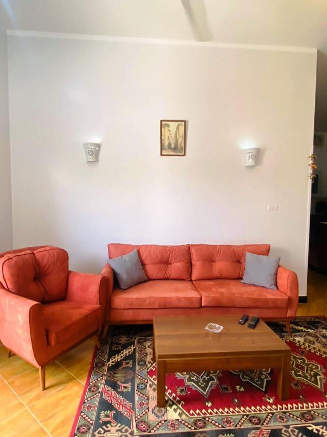 Apartment Temple House *